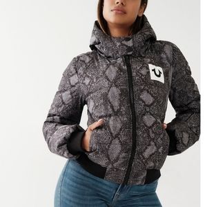 Women's true religion coat size large